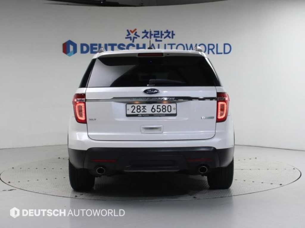 Ford Explorer - Vista 4