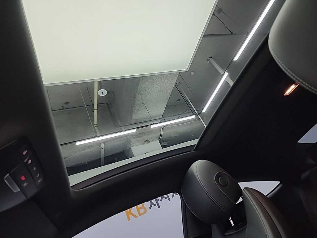 Mercedes Benz C Class 2019 Blanco - Importación desde Corea - HF Imports Iquique - Foto 13