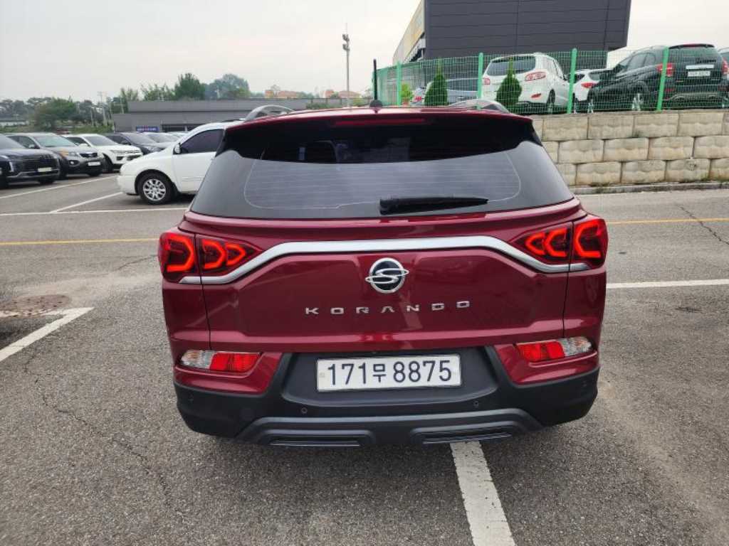 Ssangyong Korando - Vista 5
