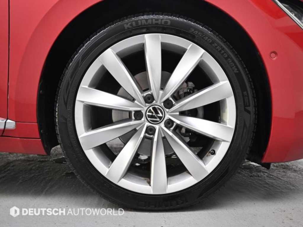 Volkswagen Arteon - Vista 5