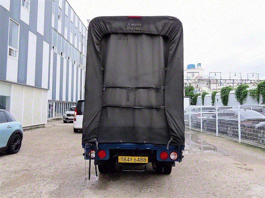 Small Truck Cargo (small) - Vista 4