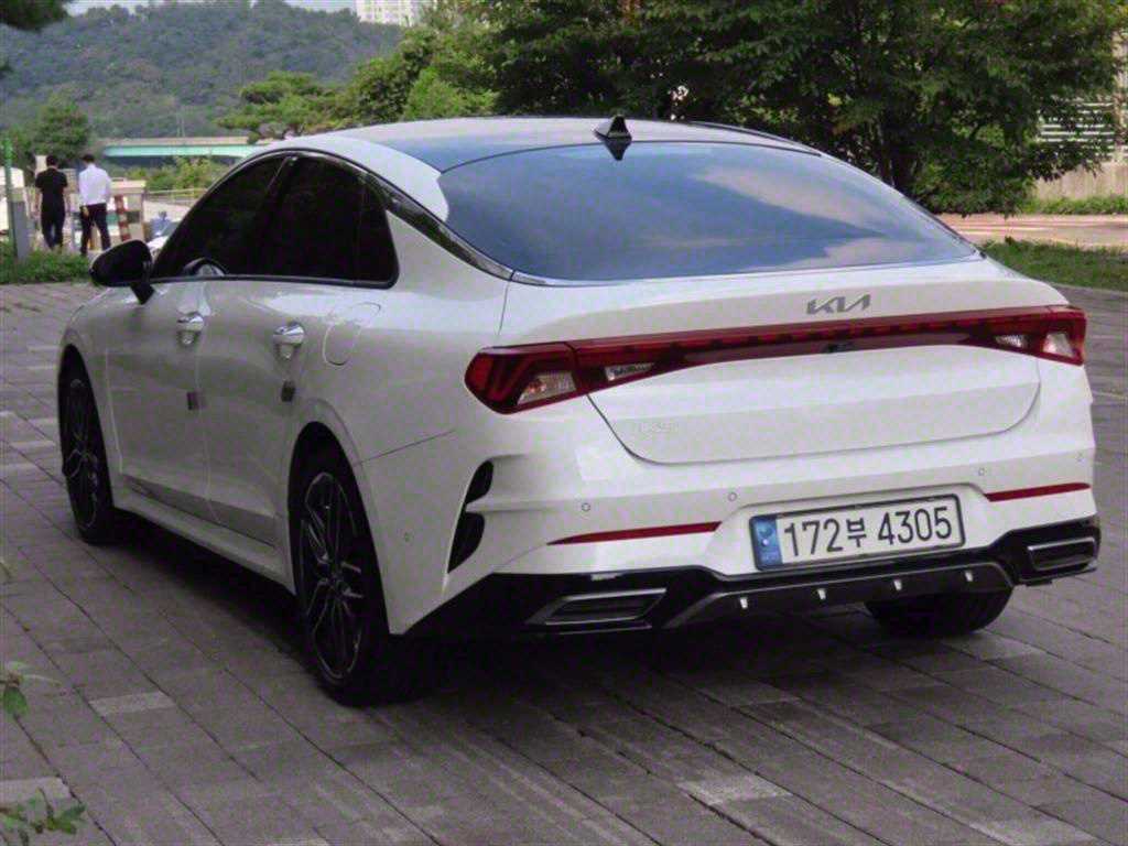 KIA K5 - Vista 4