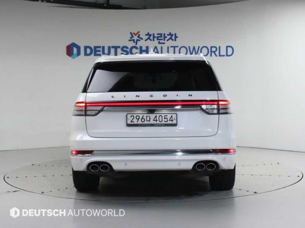 Lincoln Aviator - Vista 4