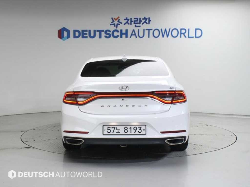 HYUNDAI Grandeur - Vista 4