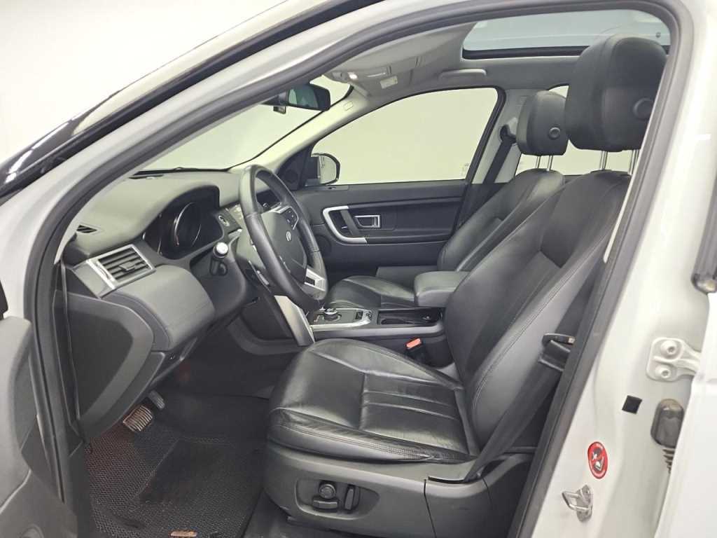 Land Rover Discovery Sports - Vista 11