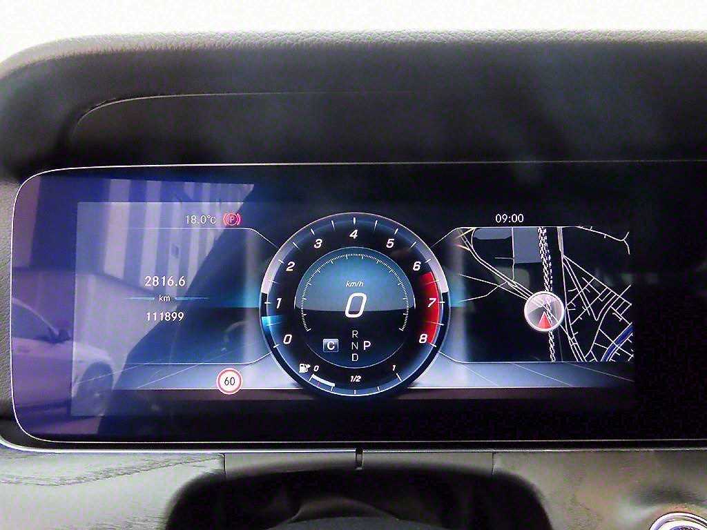 Mercedes Benz E class - Vista 9