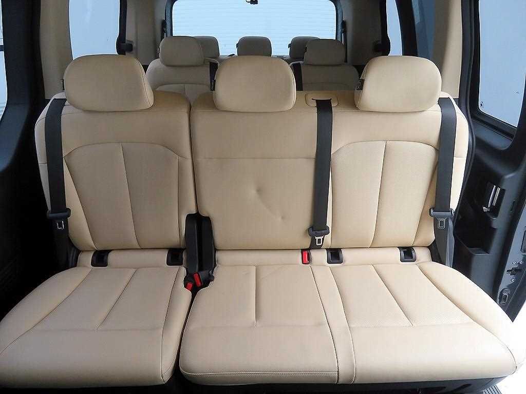 HYUNDAI Staria - Vista 9