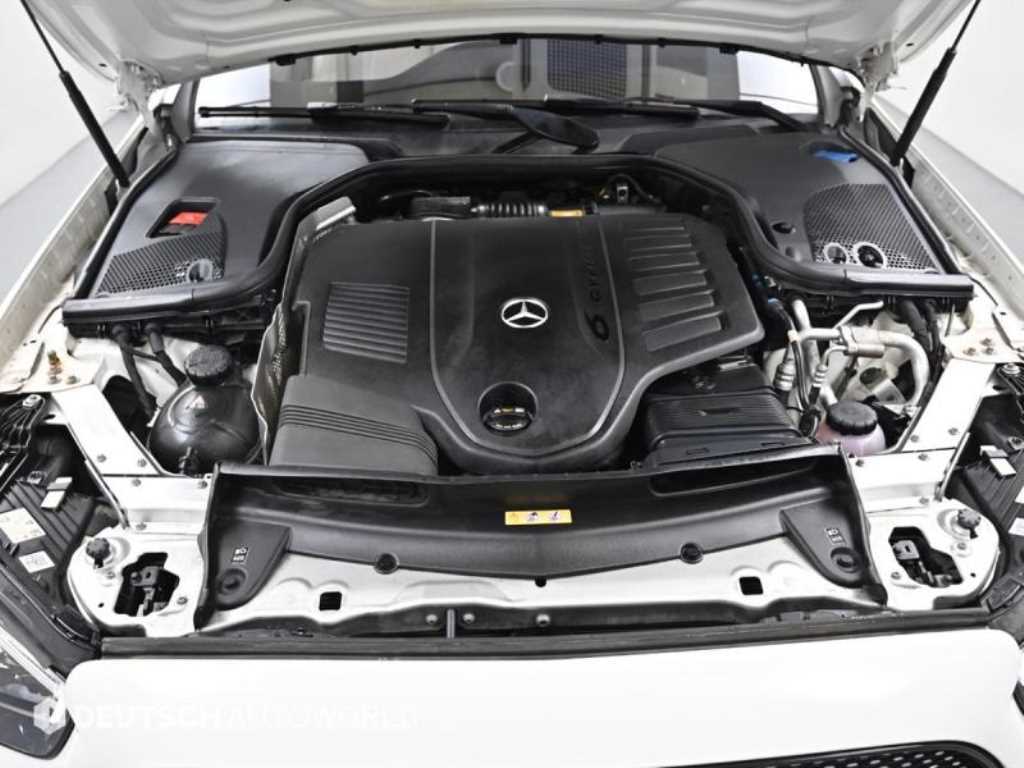 Mercedes Benz E class - Vista 6