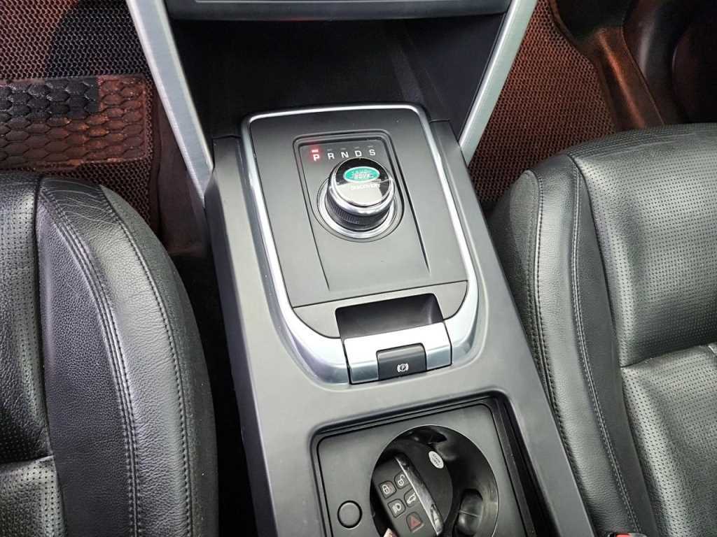 Land Rover Discovery Sports - Vista 8