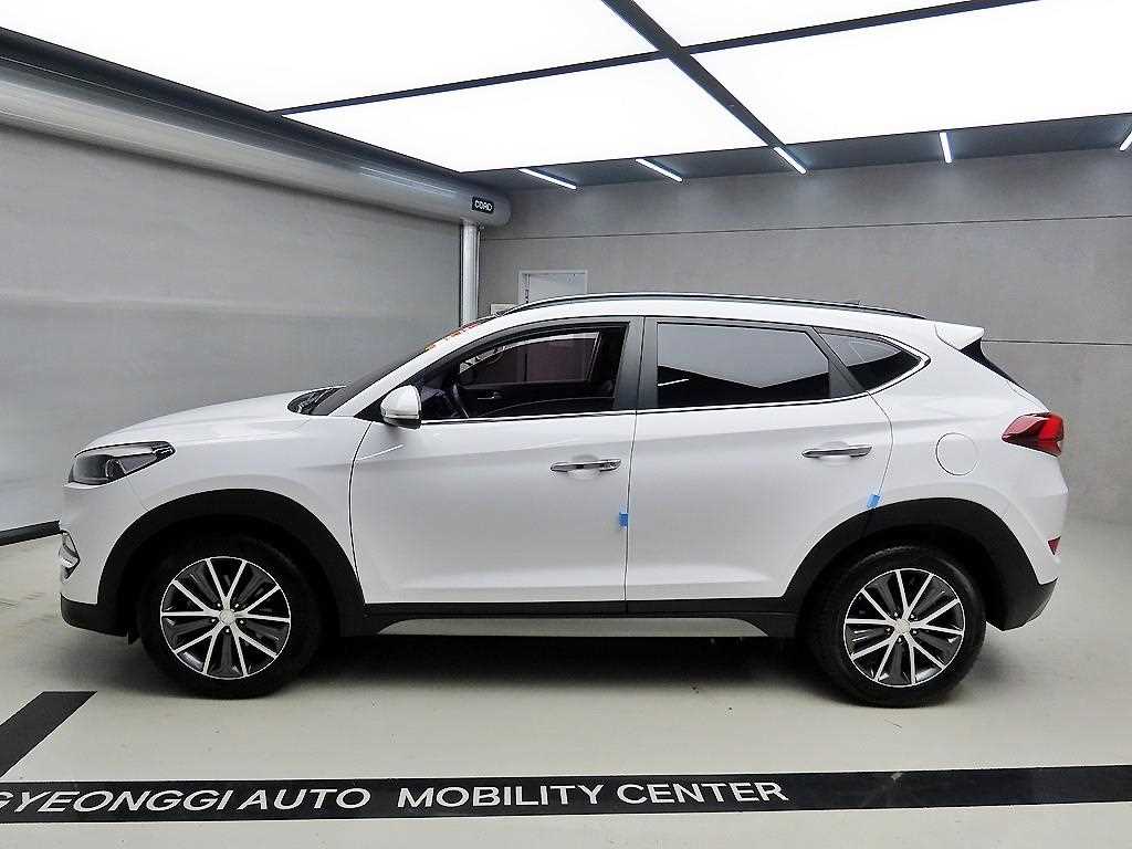 HYUNDAI Tucson - Vista 5
