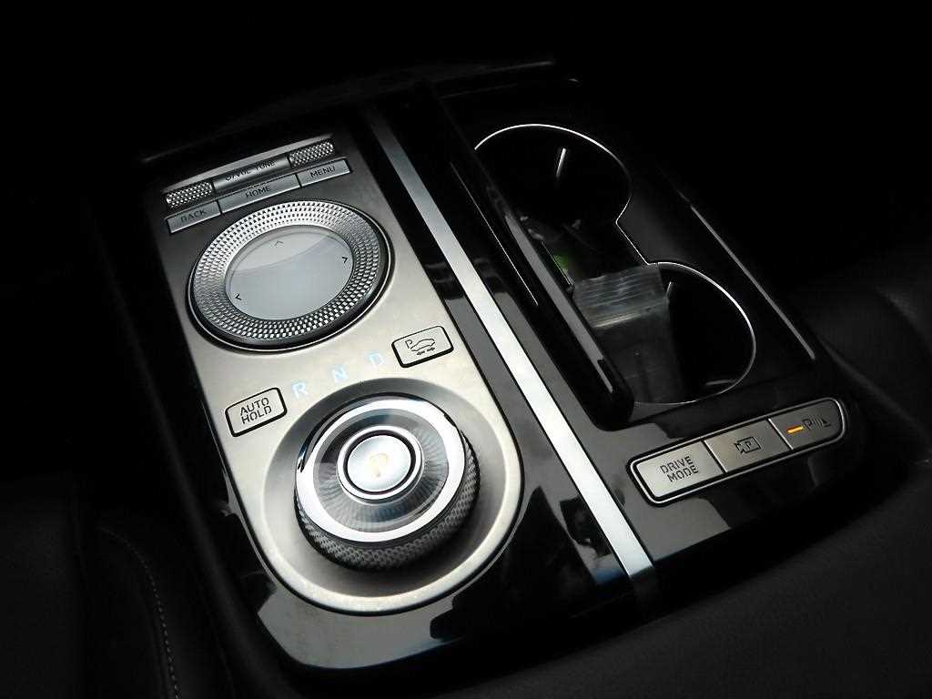 Genesis G80 - Vista 10