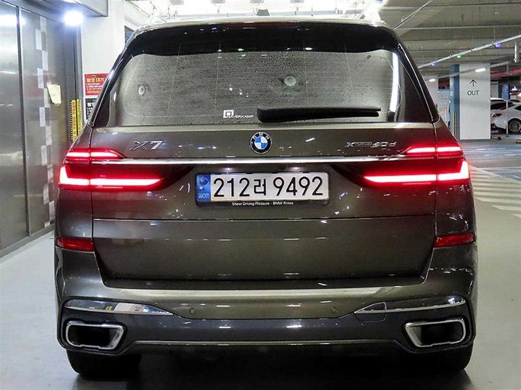 BMW X7 - Vista 5