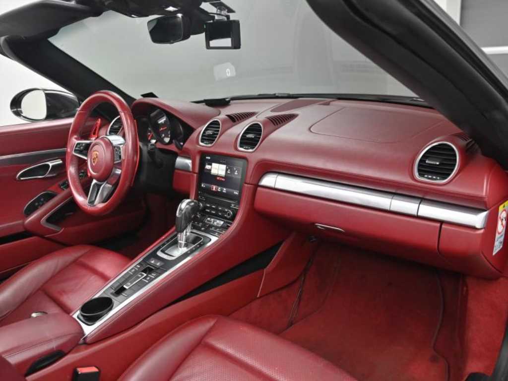 Porsche 718 - Vista 7