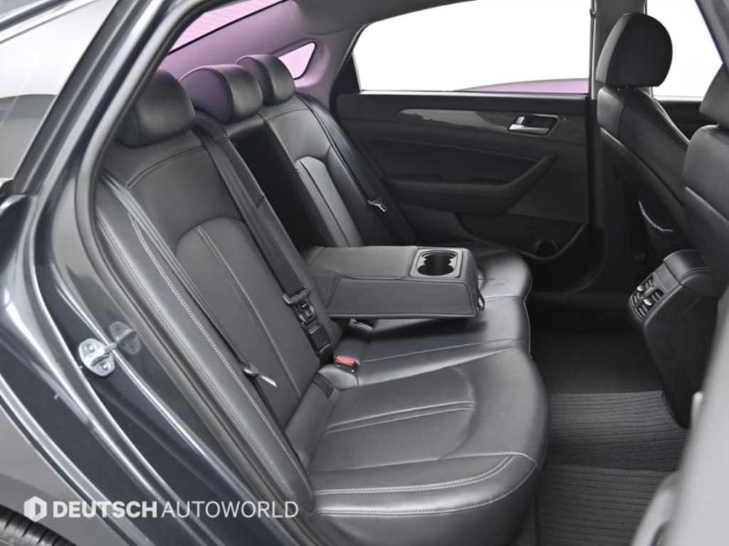 HYUNDAI Sonata - Vista 12