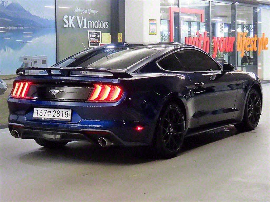 Ford Mustang - Vista 4
