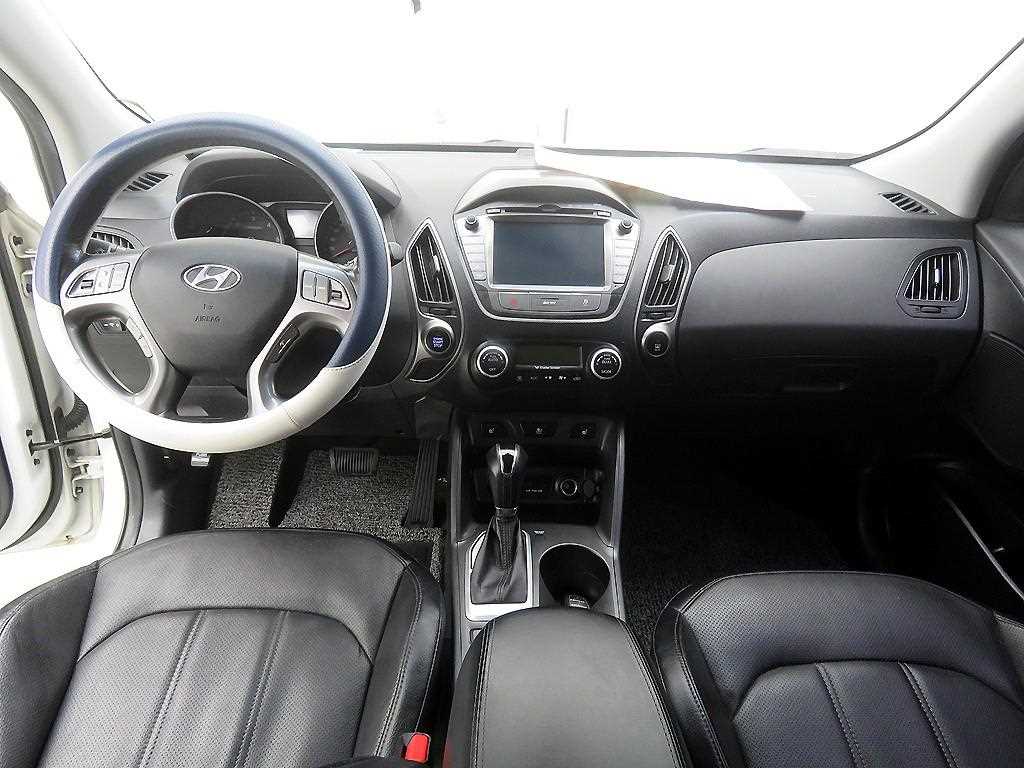 HYUNDAI Tucson - Vista 8