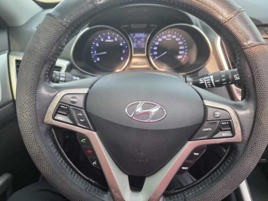 HYUNDAI Veloster - Vista 12