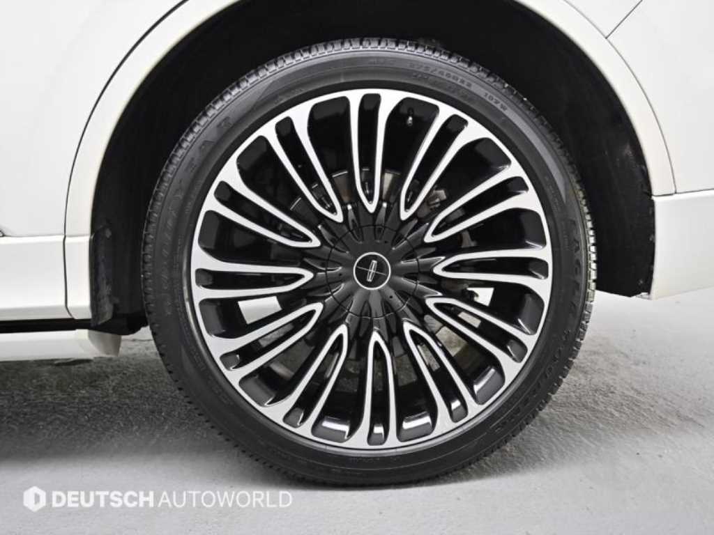 Lincoln Aviator - Vista 5