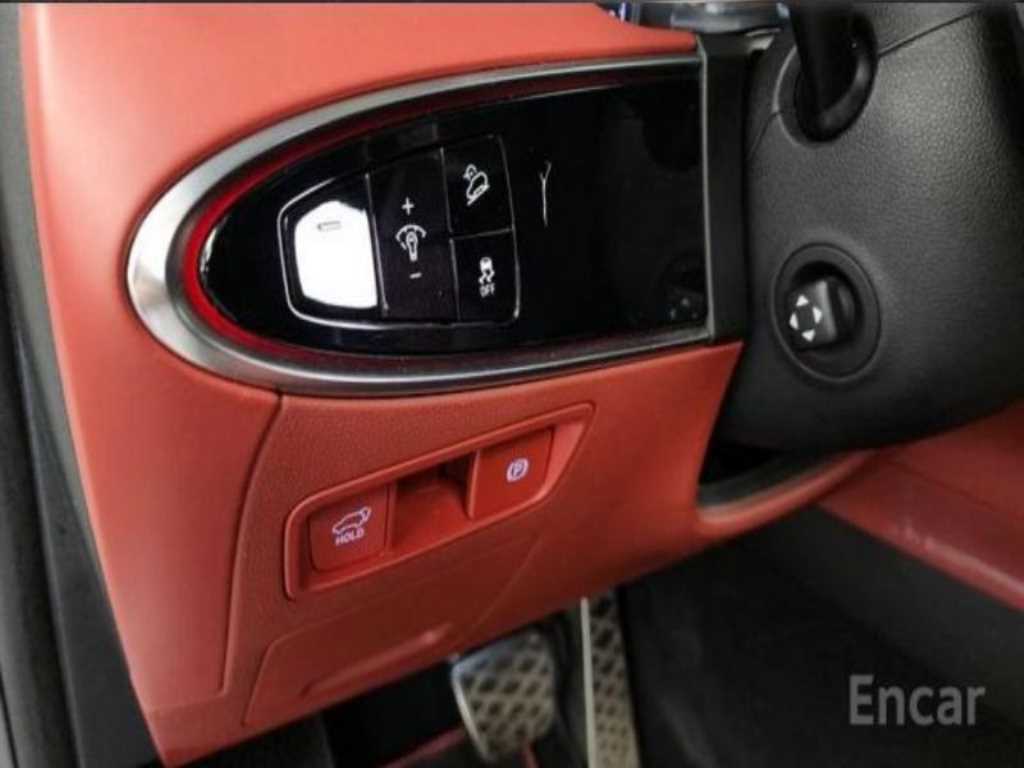 Genesis GV70 - Vista 11