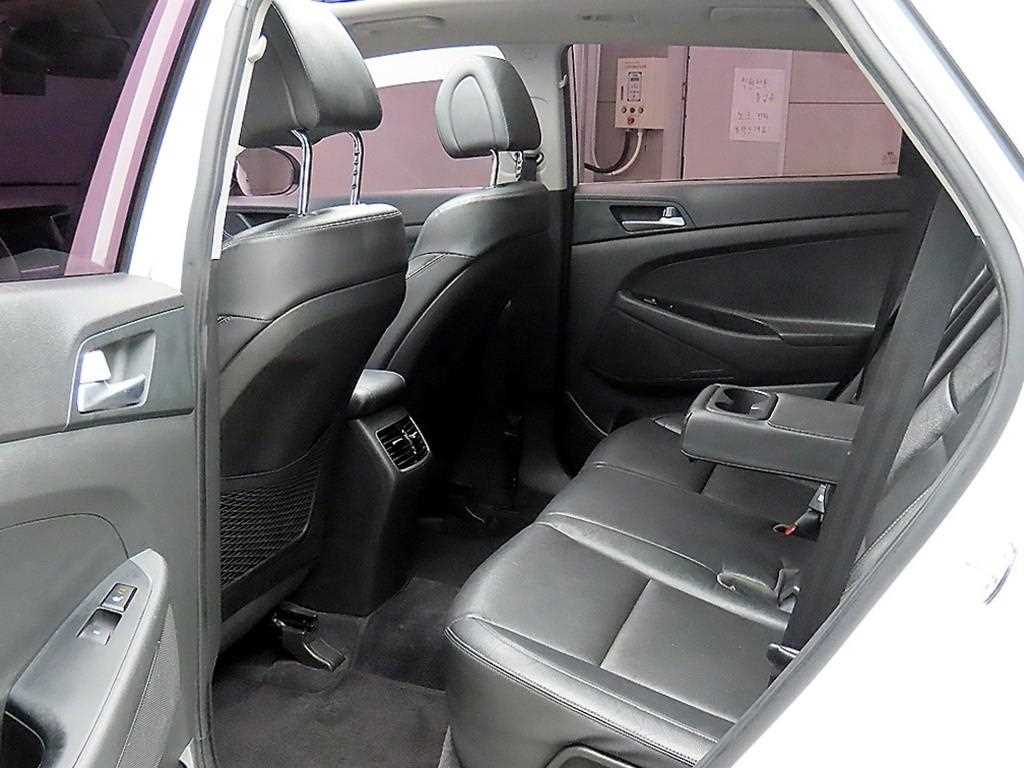 HYUNDAI Tucson 2017 Blanco - Importación desde Corea - HF Imports Iquique - Foto 17