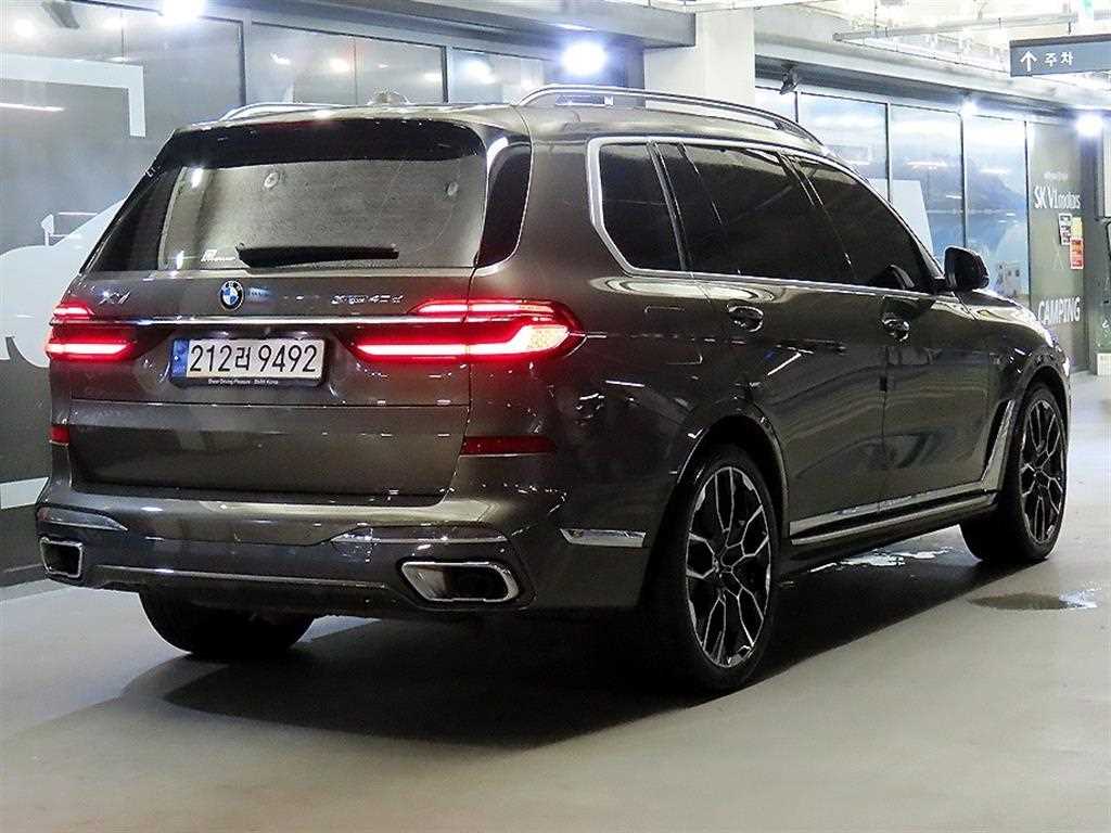 BMW X7 - Vista 4