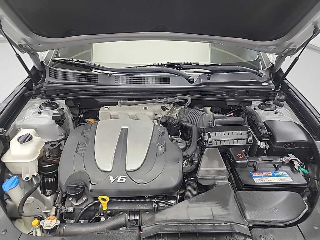 HYUNDAI Grandeur - Vista 5