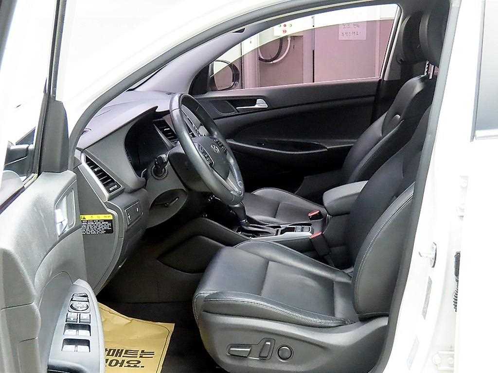 HYUNDAI Tucson 2017 Blanco - Importación desde Corea - HF Imports Iquique - Foto 16