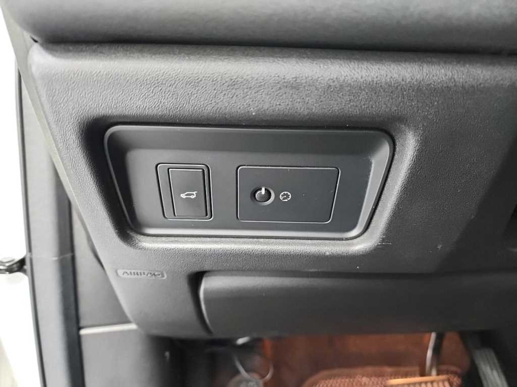 Land Rover Discovery Sports 2017 Blanco - Importación desde Corea - HF Imports Iquique - Foto 14