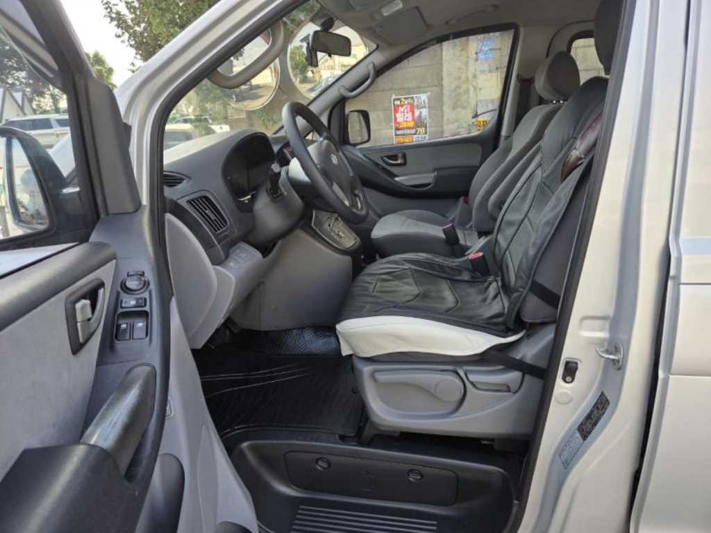 HYUNDAI Starex 2009 - Importación desde Corea - HF Imports Iquique - Foto 17