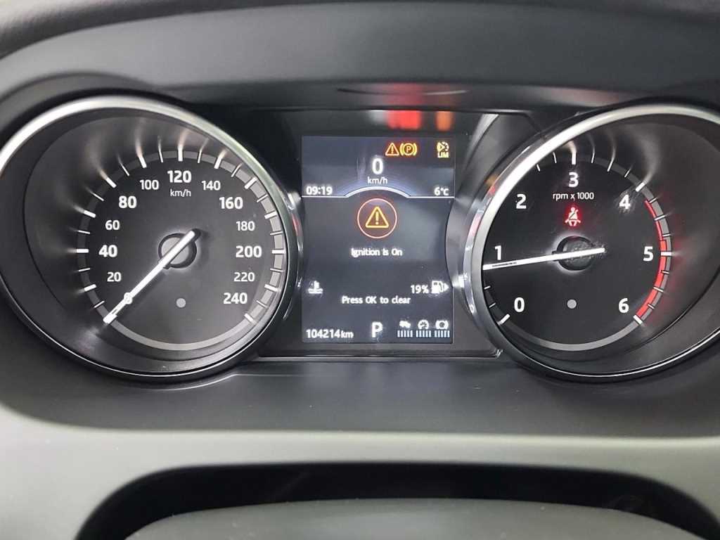 Land Rover Discovery Sports - Vista 6