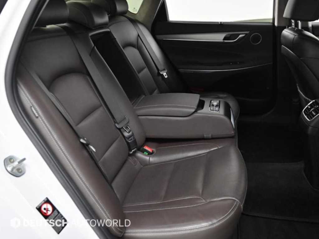 HYUNDAI Grandeur - Vista 12