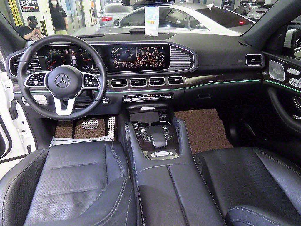 Mercedes Benz GLE Class - Vista 10