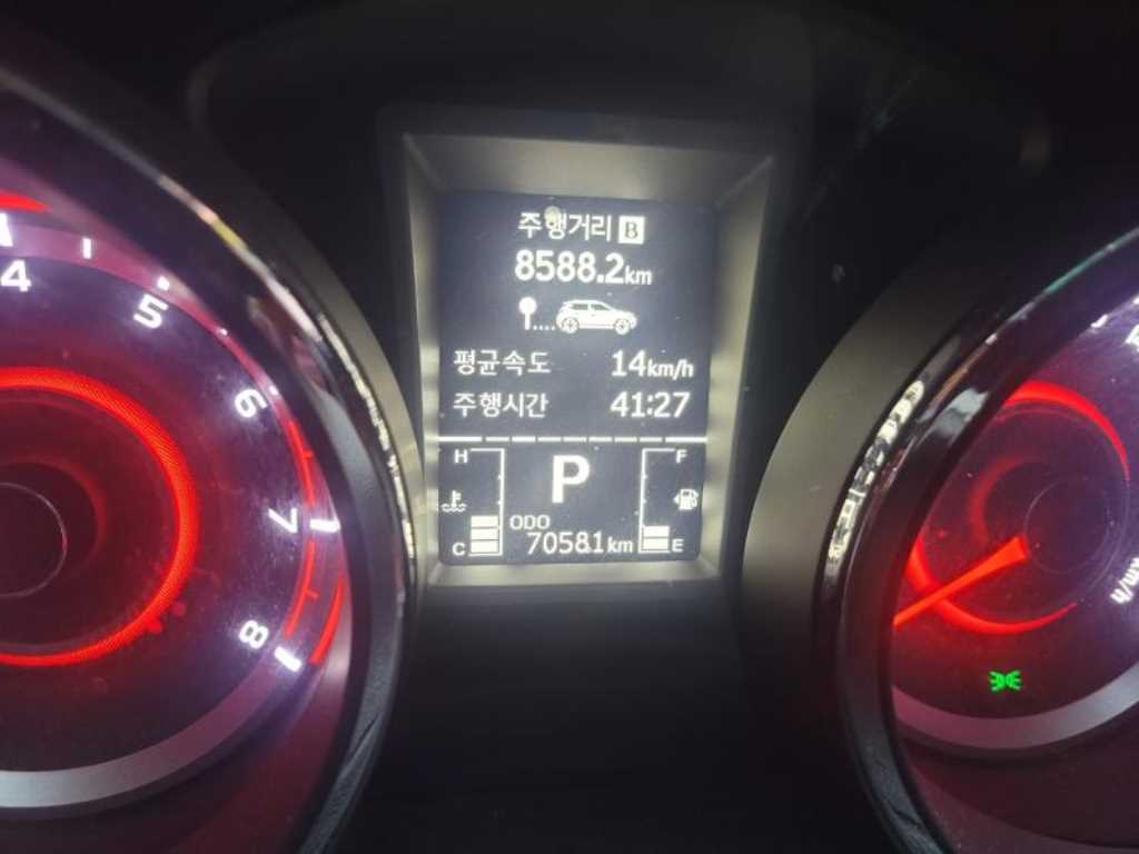 Ssangyong Tivoli - Vista 3