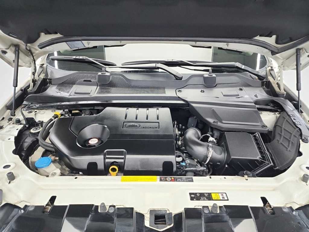 Land Rover Discovery Sports - Vista 5