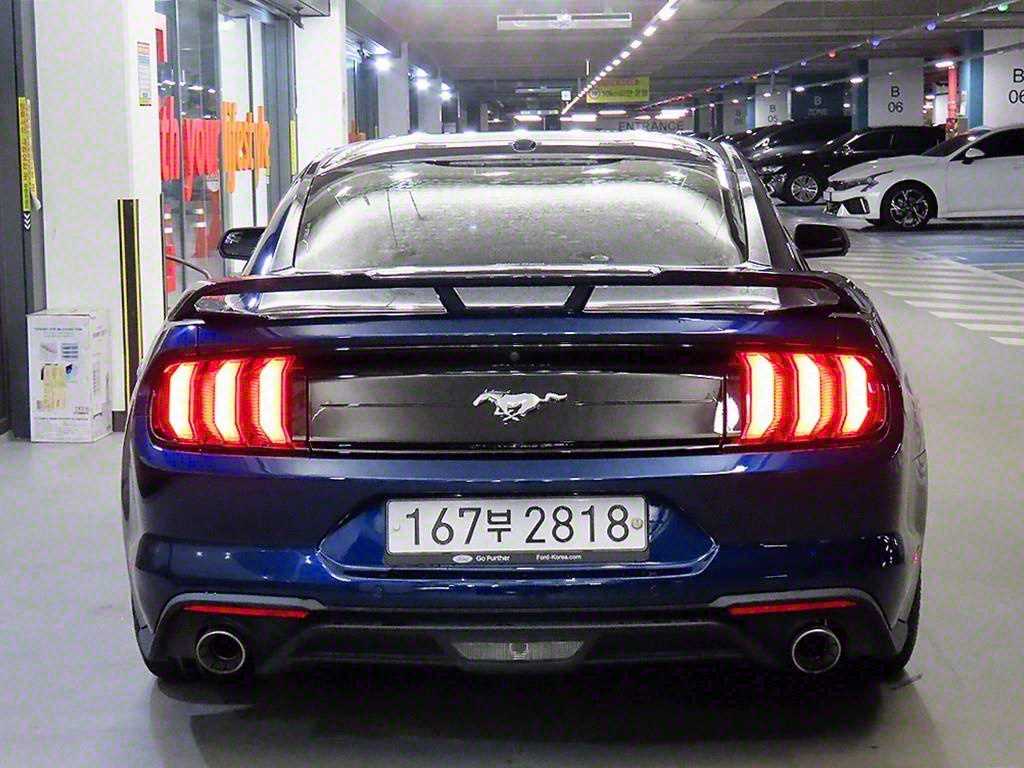 Ford Mustang - Vista 5