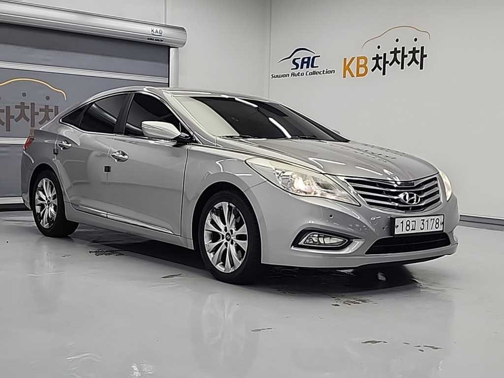 HYUNDAI Grandeur - Vista 4