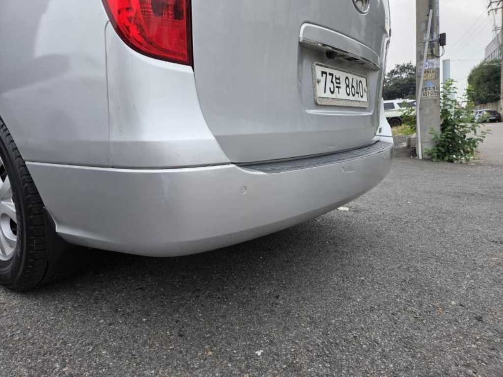 HYUNDAI Starex - Vista 8