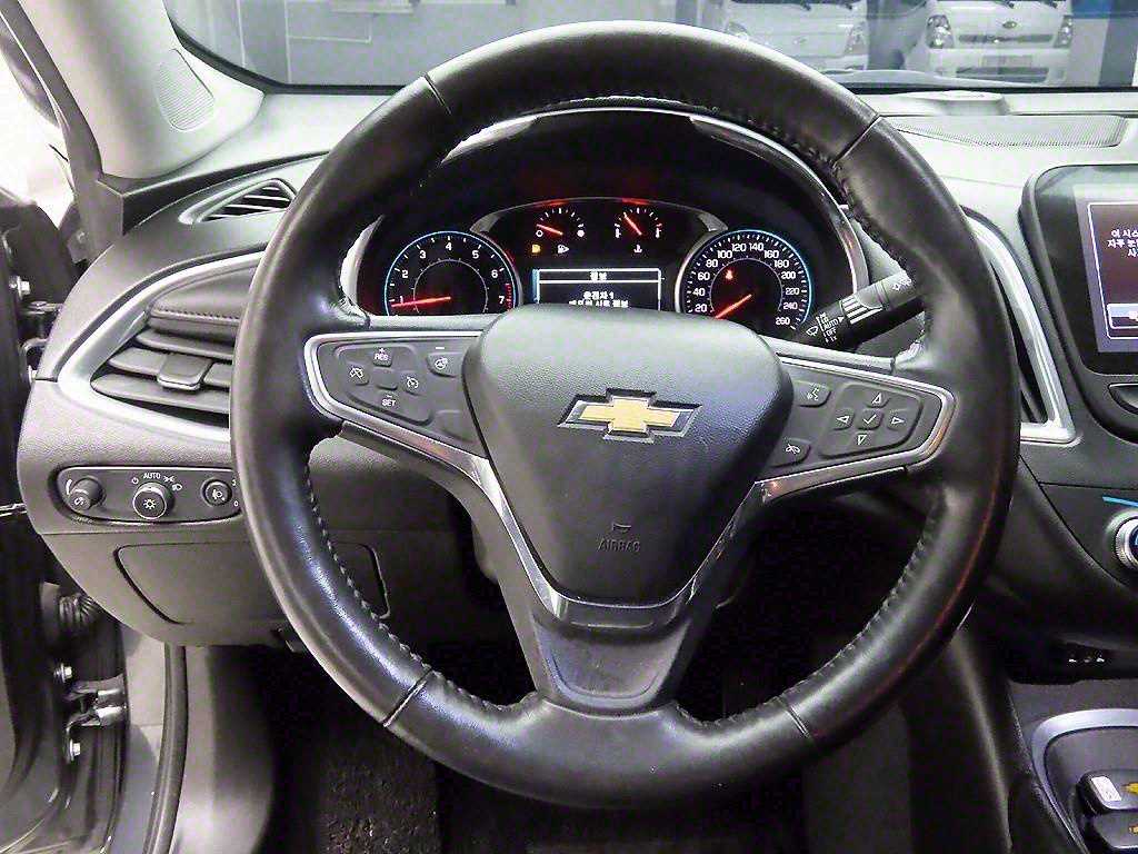 Chevrolet Malibu - Vista 9