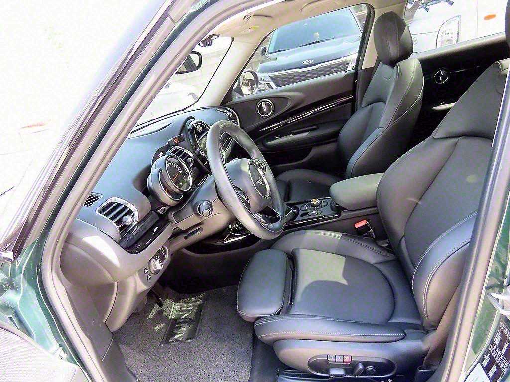 Mini Clubman - Vista 5