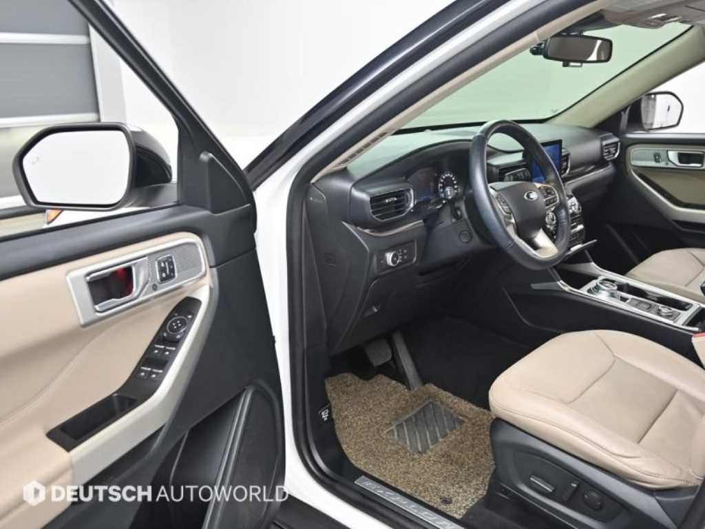 Ford Explorer - Vista 11