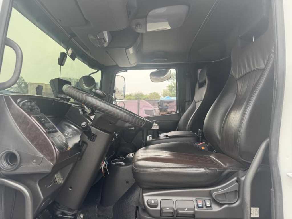 medium and large cargo Cargo 2017 Blanco - Importación desde Corea - HF Imports Iquique - Foto 13