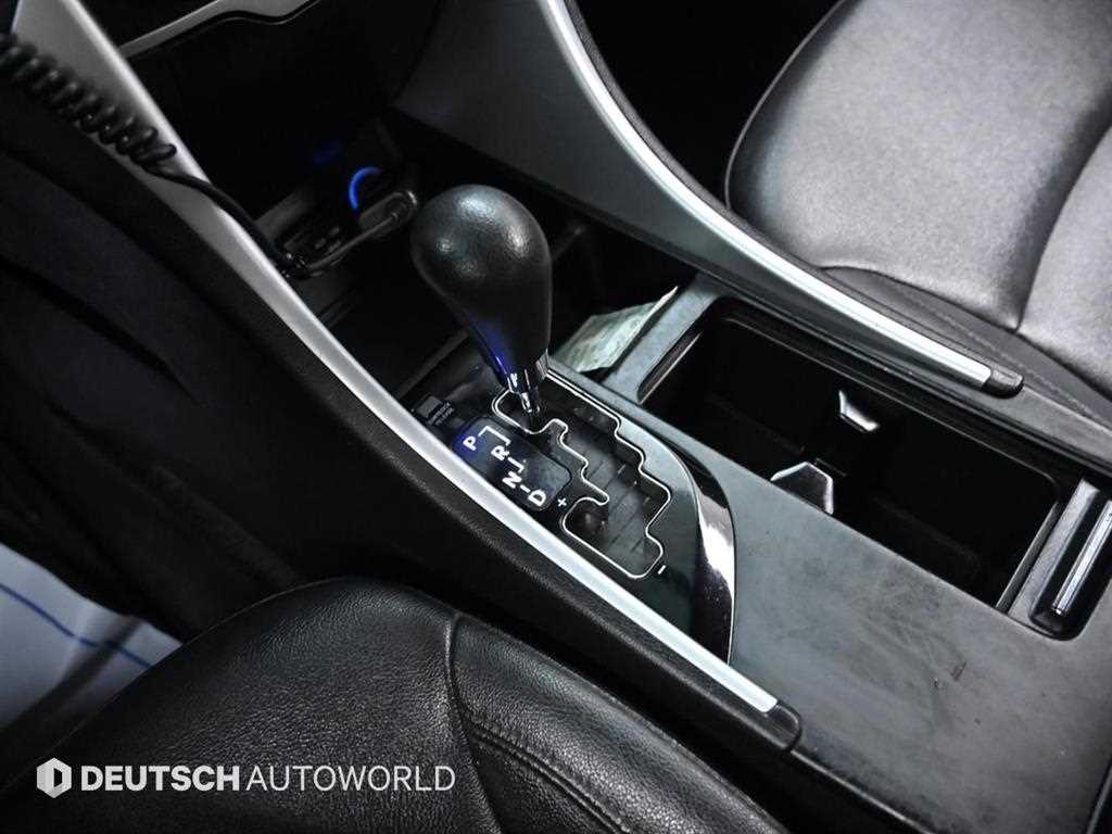 HYUNDAI Sonata - Vista 7