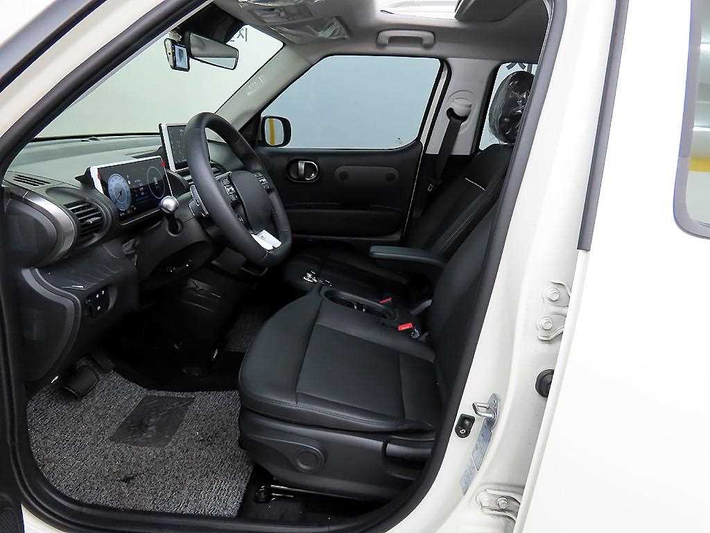 HYUNDAI Casper - Vista 5