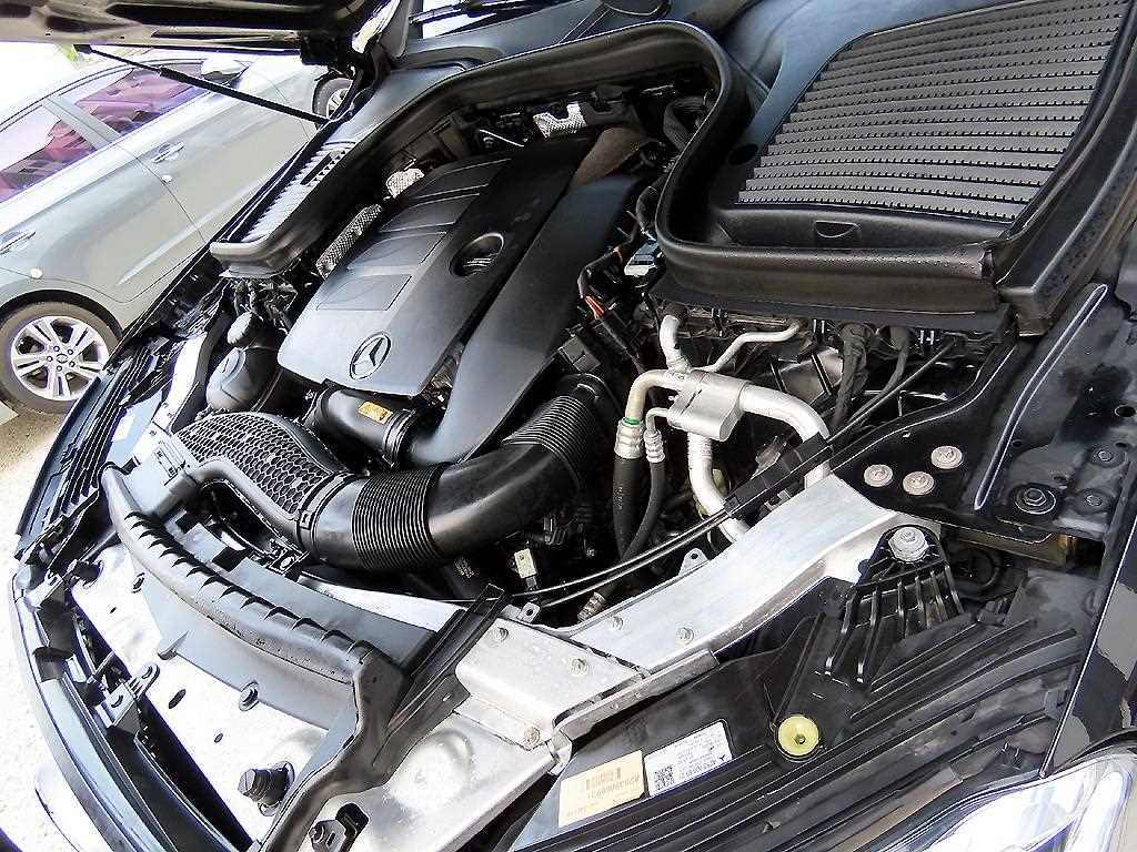 Mercedes Benz GLC Class 2020 Negro - Importación desde Corea - HF Imports Iquique - Foto 19