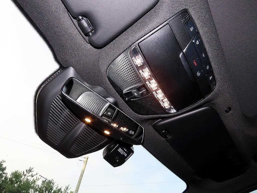 Mercedes Benz GLC Class 2020 Negro - Importación desde Corea - HF Imports Iquique - Foto 14