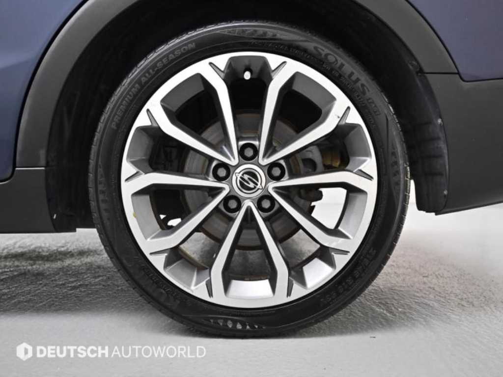 Ssangyong Tivoli - Vista 5