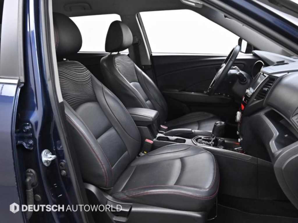 Ssangyong Tivoli - Vista 10