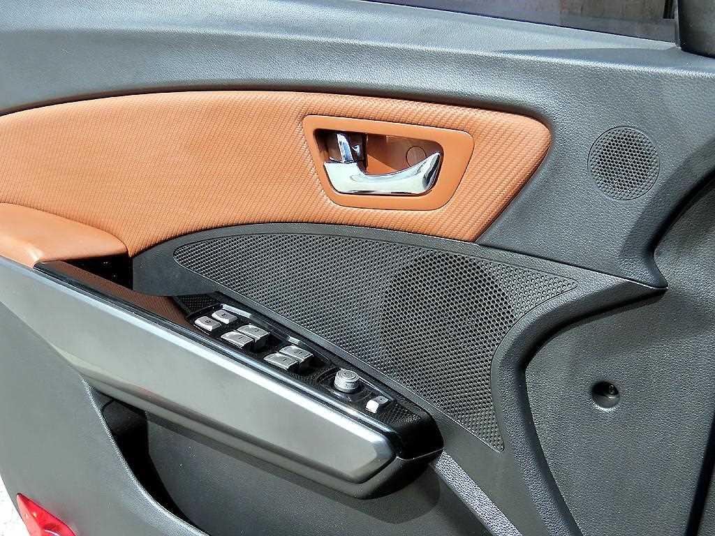 Ssangyong Tivoli - Vista 11