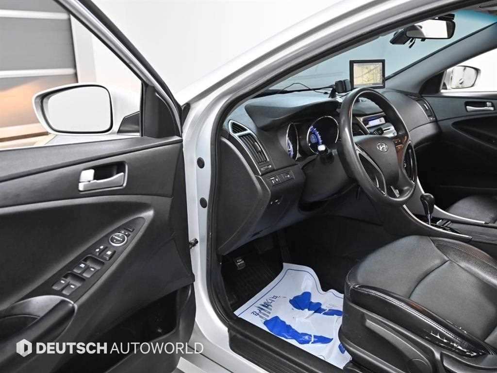 HYUNDAI Sonata - Vista 9