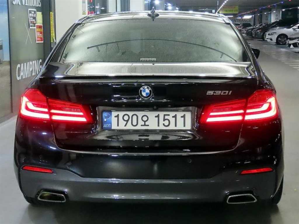 BMW 5 Series - Vista 5